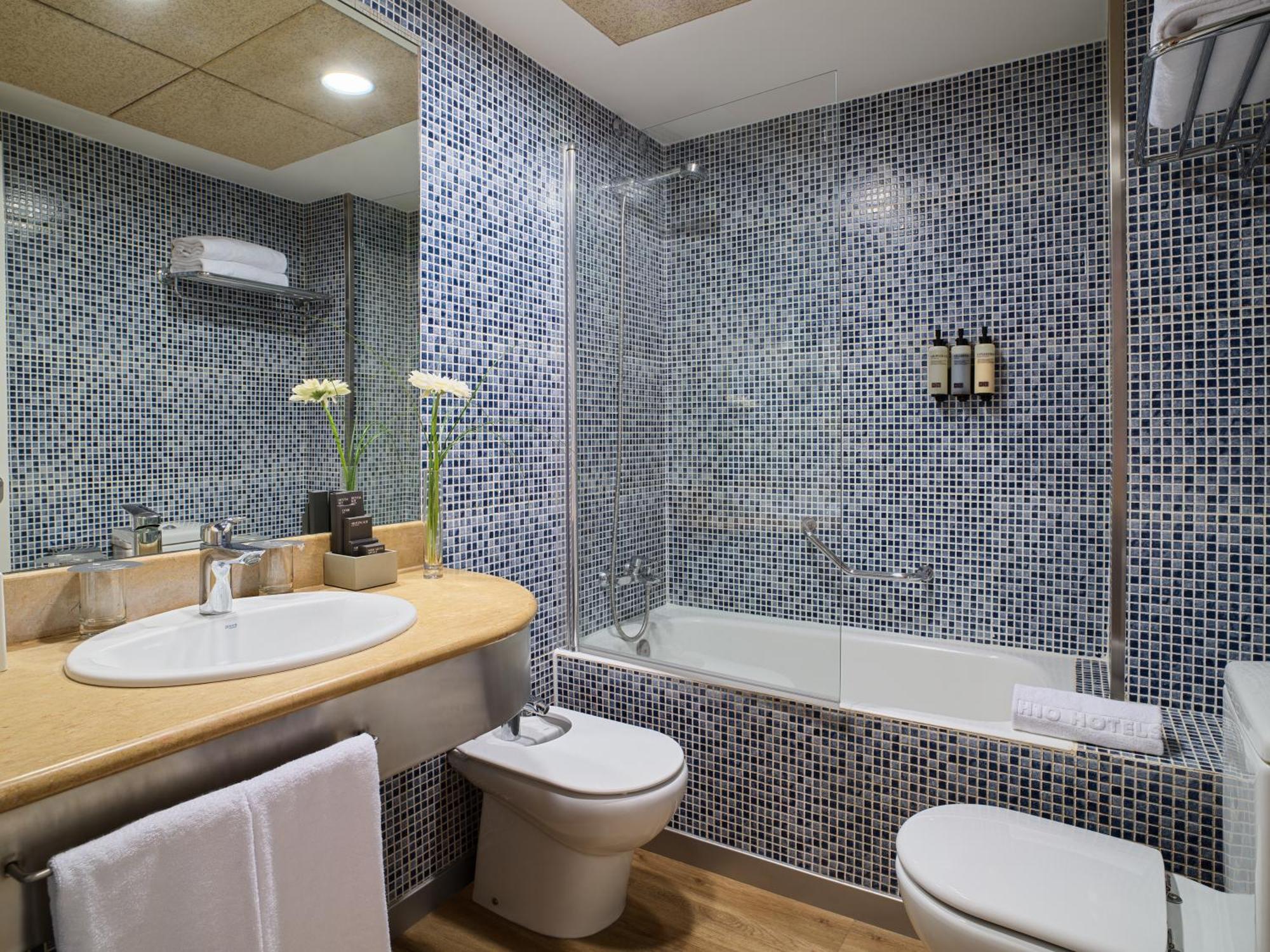 เฮช10 ราโคเดลพิโฮเต็ล Hotel บาร์เซโลนา ภายนอก รูปภาพ