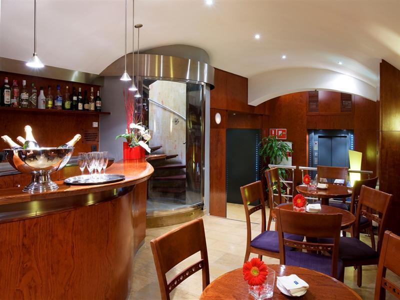 เฮช10 ราโคเดลพิโฮเต็ล Hotel บาร์เซโลนา ภายนอก รูปภาพ