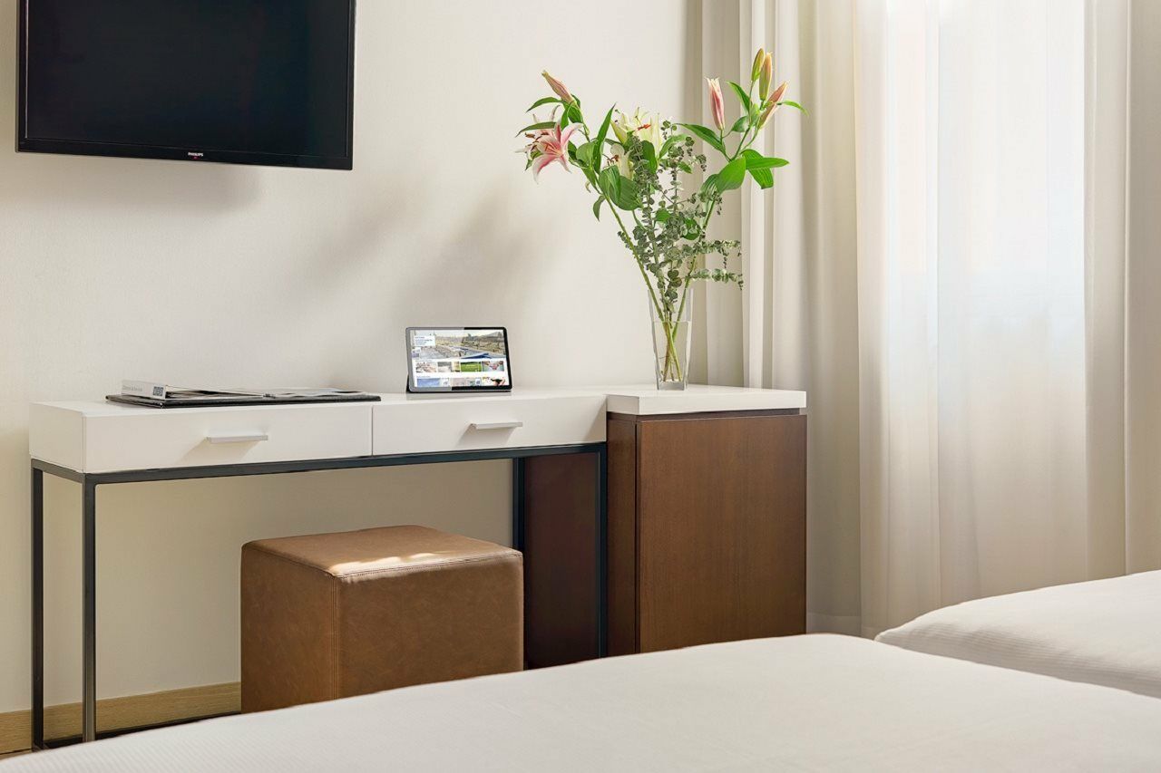 เฮช10 ราโคเดลพิโฮเต็ล Hotel บาร์เซโลนา ภายนอก รูปภาพ